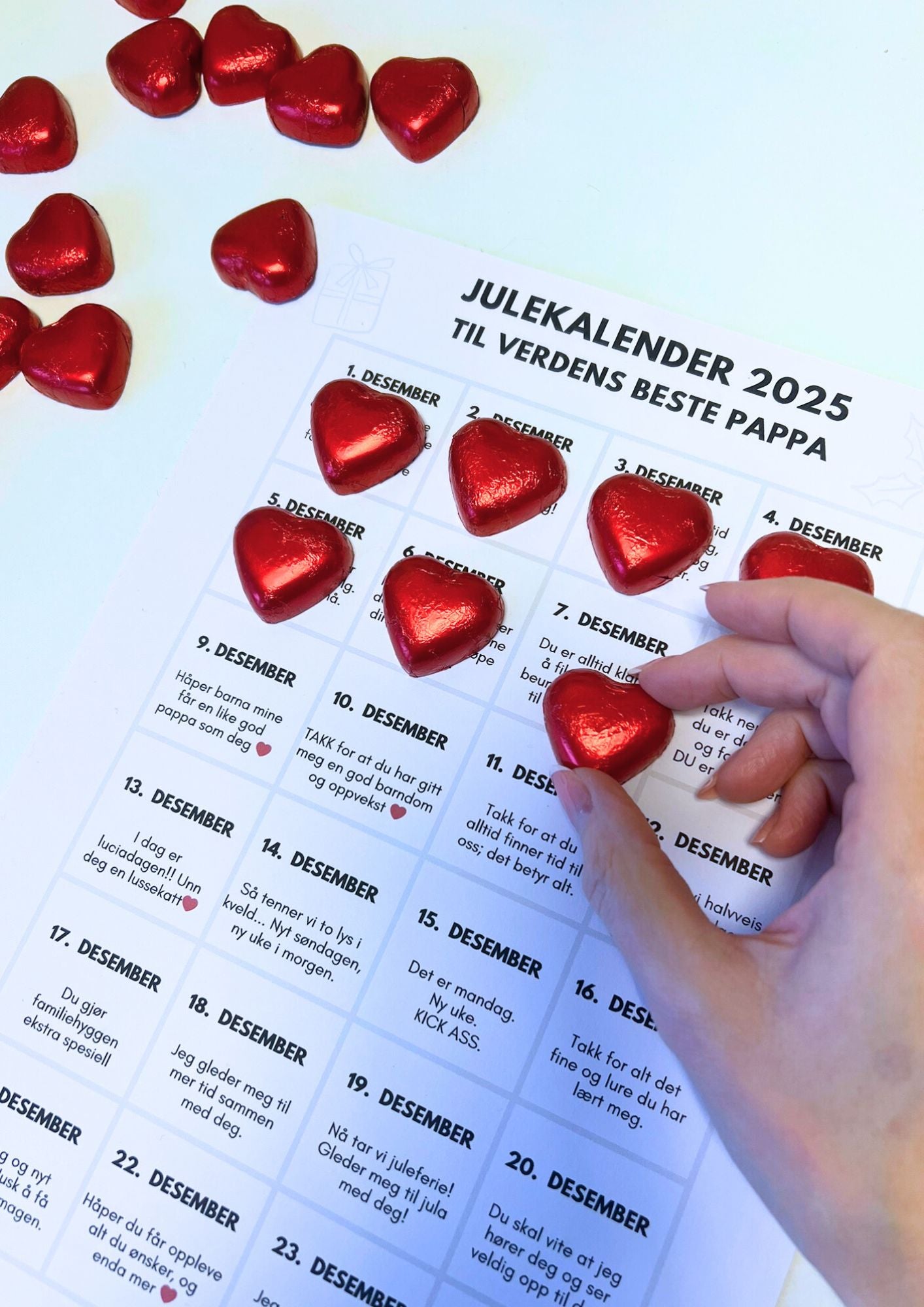 Julekalender til Pappa | Skriv ut og lim på hjertesjokolader | PDF utskrift